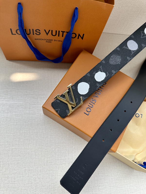 激安ルイヴィトンベルト着用イメージ